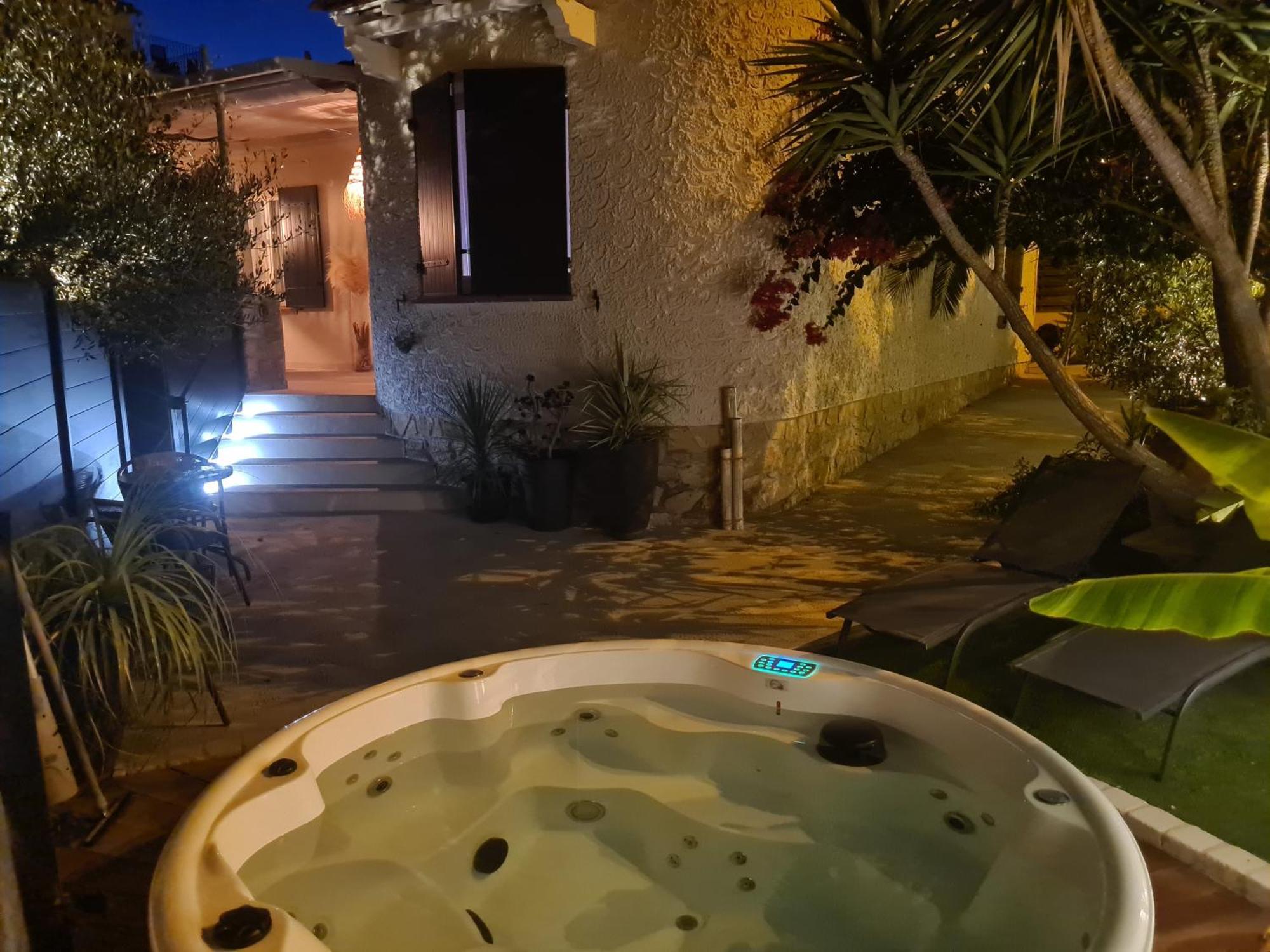 L'Oursinade - Jolie Maison Avec Jacuzzi Et Jardin Bandol Εξωτερικό φωτογραφία